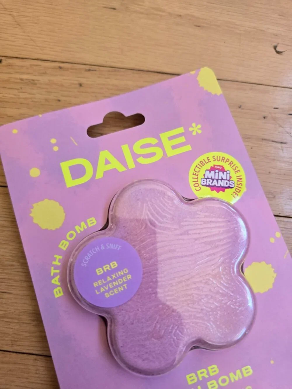 DAISE x Zuru Mini Brands | BRB Pink Flower Shaped Fizzy Bath Bomb